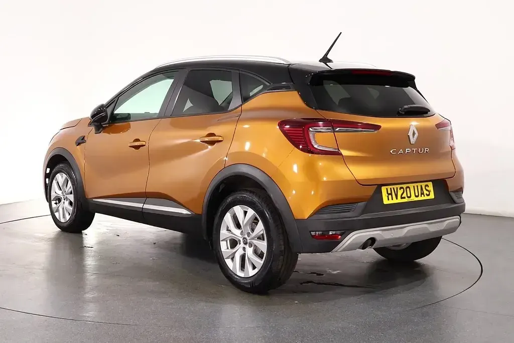 Used Renault Captur Iconic 2020 Orange SUV