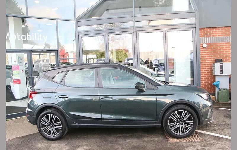 Used Seat Arona SE Technology 108 HP (79 kW) 2022 Green SUV