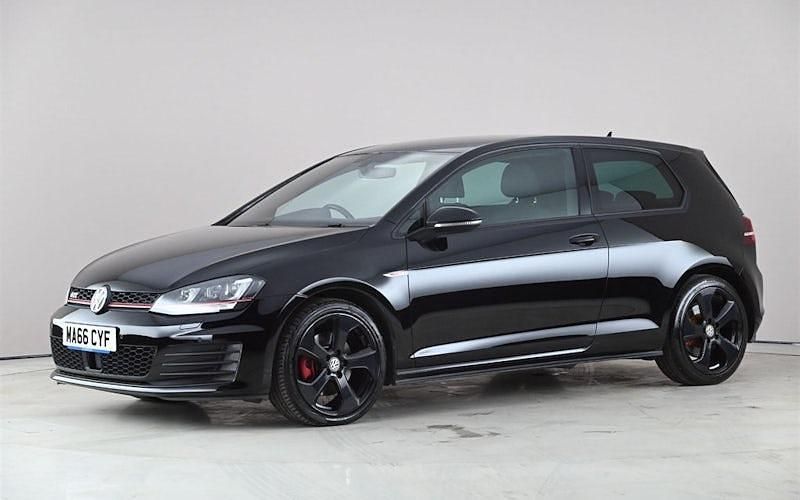 Begagnad VW Golf VII GTI 220 HK (161 kW) 2016 Svart Halvkombi