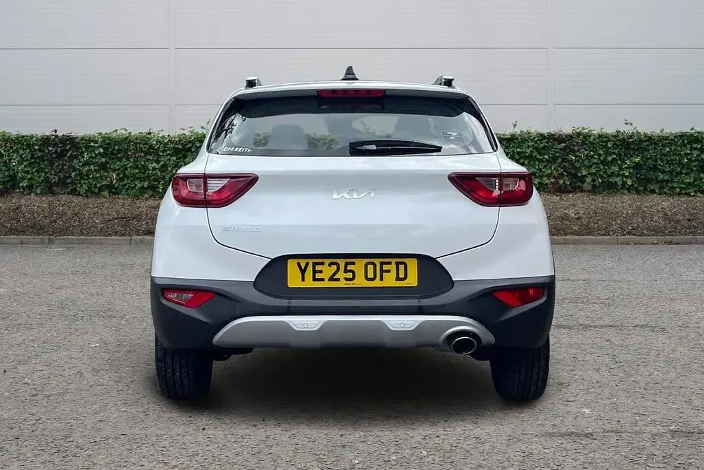Used Kia Stonic 2025 White SUV
