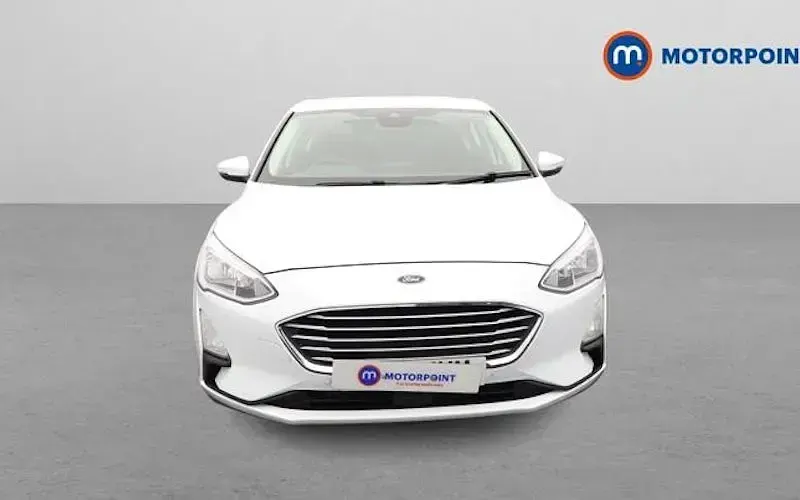 Used Ford Focus Zetec 125 HP (91 kW) 2019 White Hatchback