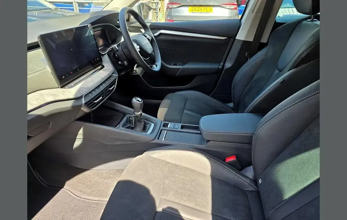 New Skoda Octavia SE L 147 HP (108 kW) 2025 Silver Estate