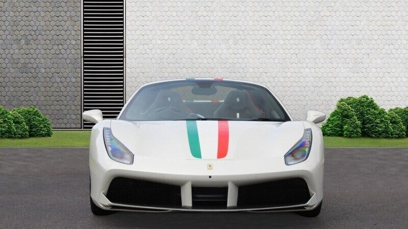 Used Ferrari 488 670 HP (492 kW) 2018 White Cabriolet