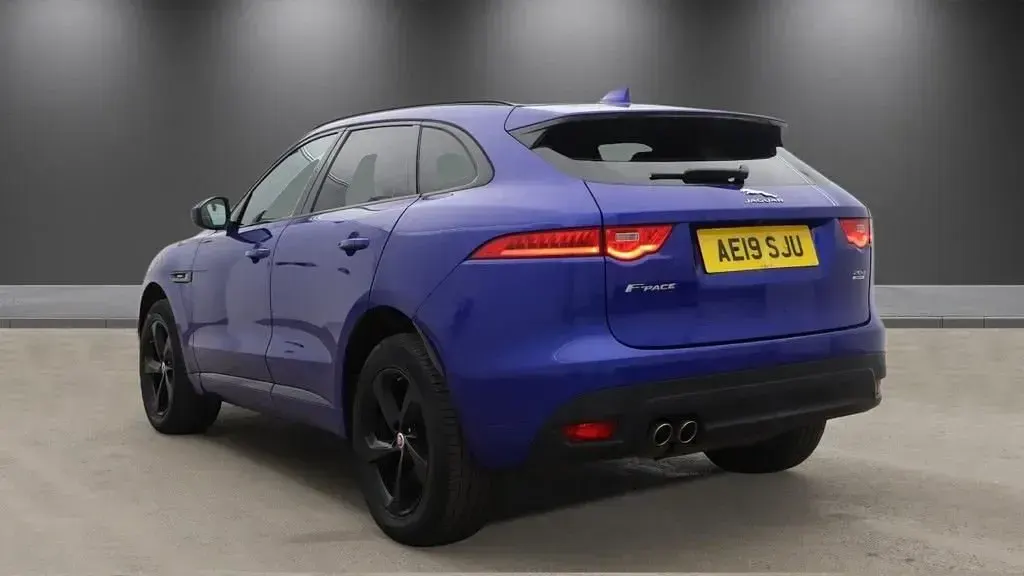 Second-hand Jaguar F-Pace R-Sport 180 CP (132 kW) 2019 Albastru SUV