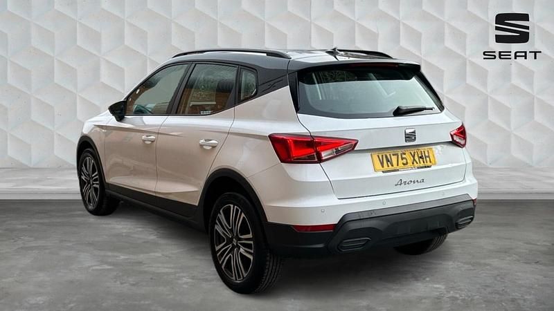 Used Seat Arona SE Technology 94 HP (69 kW) 2026 White SUV