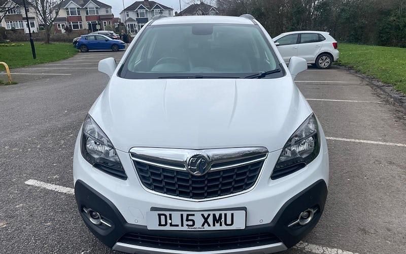 Used Vauxhall Mokka 116 HP (85 kW) 2015 White SUV