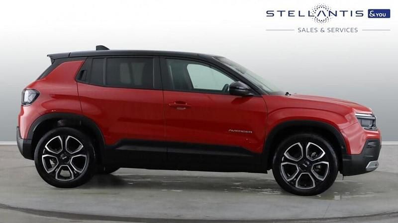 Used Jeep Avenger EV Summit 113 kW (154 HP) 2024 Black SUV