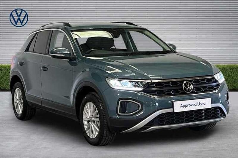 Used VW T-Roc Life 150 HP (110 kW) 2023 Blue SUV