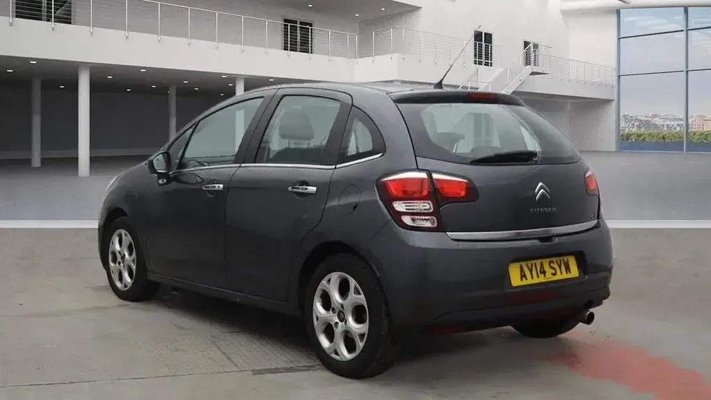Usado Citroën C3 Exclusive 120 CV (88 kW) 2014 Gris Utilitario