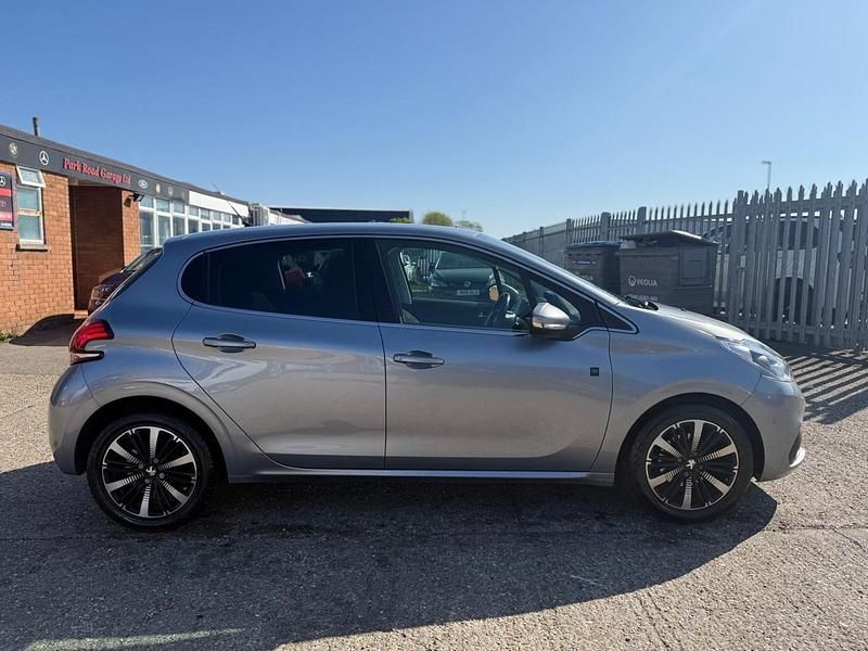 Used Peugeot 208 S 82 HP (60 kW) 2019 Grey Hatchback