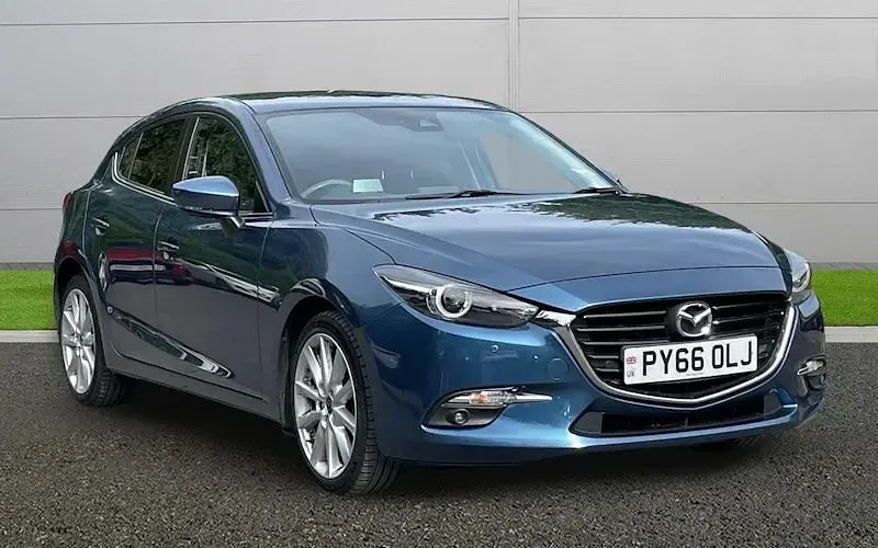 Used Mazda 3 Inclusive 120 HP (88 kW) 2017 Hatchback