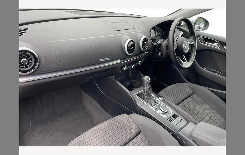 Used Audi A3 Sport 150 HP (110 kW) 2018 Silver Sedan