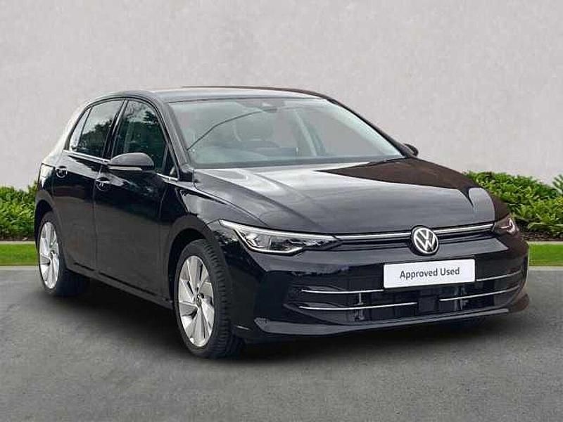 New 2025 VW Golf VIII | £34,899 - Image 1/4