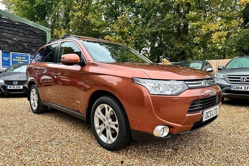 Orange Used 2013 Mitsubishi Outlander SUV | £4,995 (Fair price) - Image 1/1