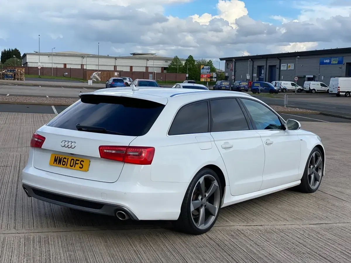 Używany Audi A6 S-Line 204 KM (150 kW) 2012 Biały Kombi