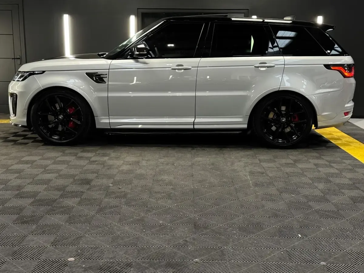 Used Land Rover Range Rover Sport SVR 566 HP (416 kW) 2020 Silver SUV