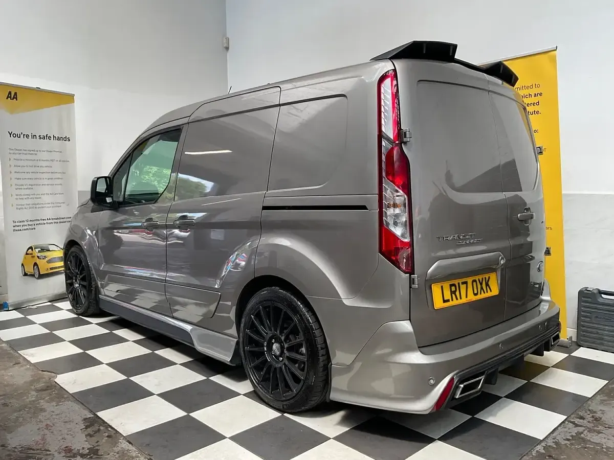 Used Ford Transit Connect Limited 2017 Silver MPV