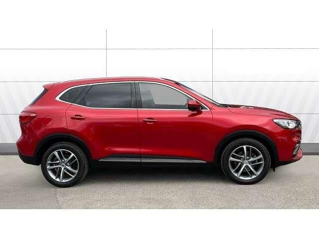 Used MG HS Excite 258 HP (189 kW) 2022 Red SUV
