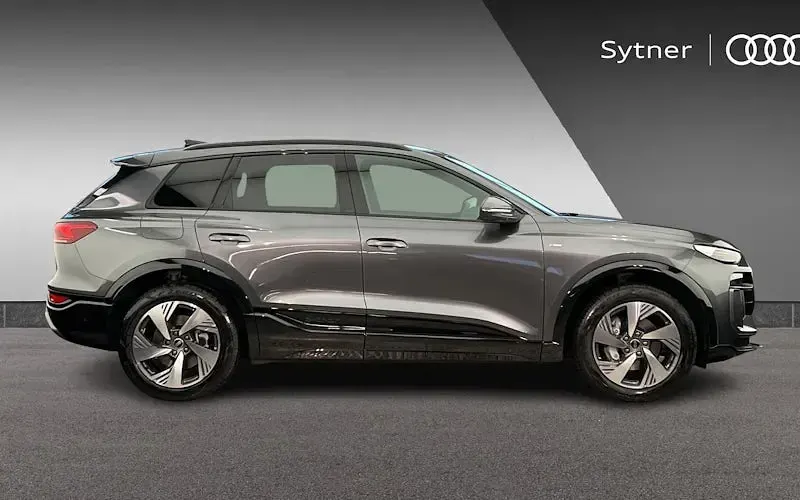 New Audi Q6 e-tron S-Line 284 kW (387 HP) 2025 SUV