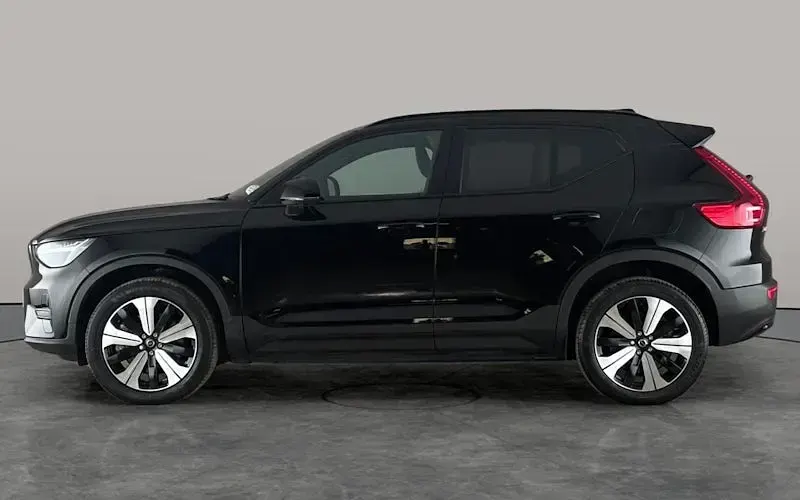 Used Volvo XC40 Core 169 kW (231 HP) 2023 Black SUV