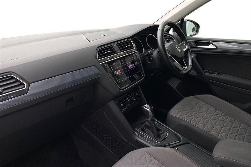 Used VW Tiguan Life 150 HP (110 kW) 2022 Grey SUV