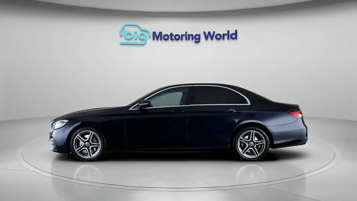 Used Mercedes E300 AMG line 315 HP (231 kW) 2021 Sedan