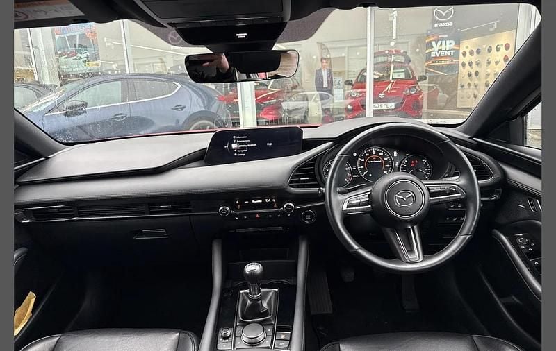 Used Mazda 3 Inclusive 120 HP (88 kW) 2020 Red Hatchback