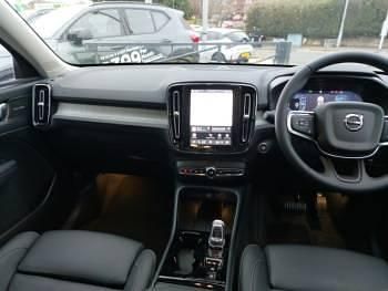 New Volvo XC40 Ultra 197 HP (144 kW) 2025 Black SUV