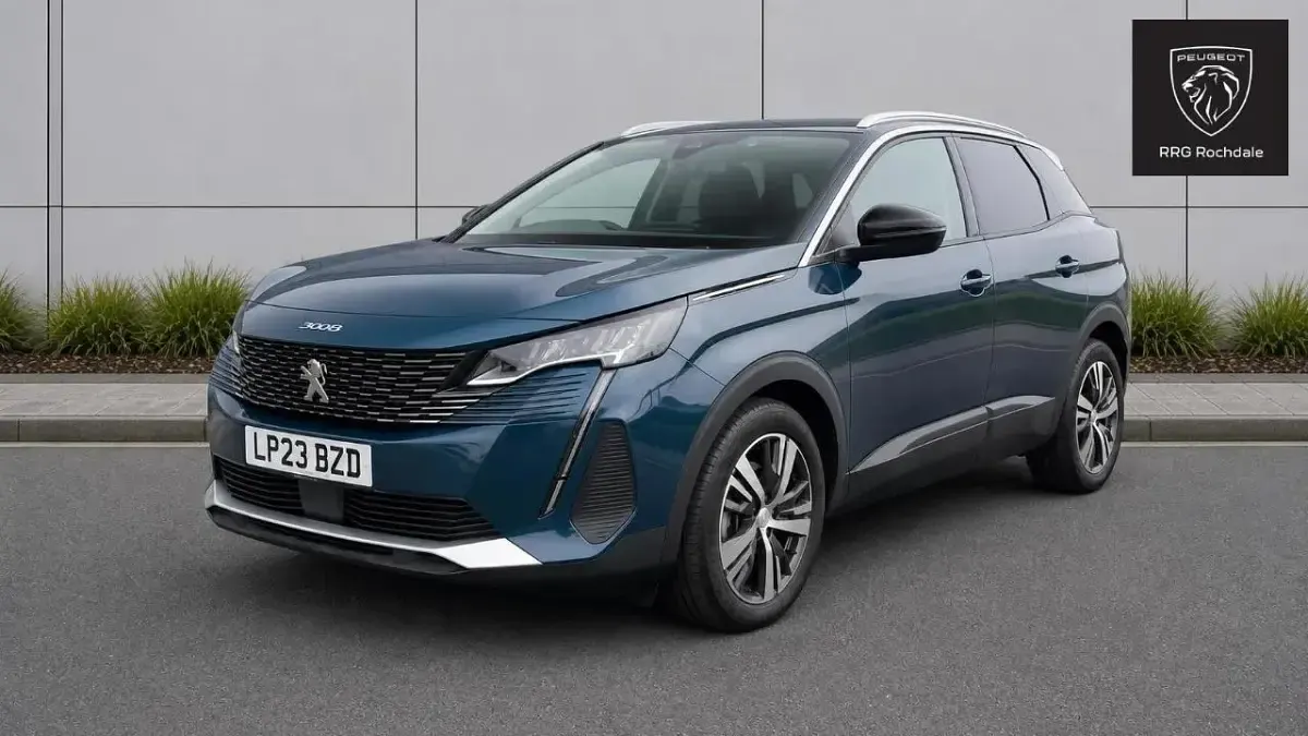 Used Peugeot 3008 Active+ 129 HP (94 kW) 2023 Blue SUV