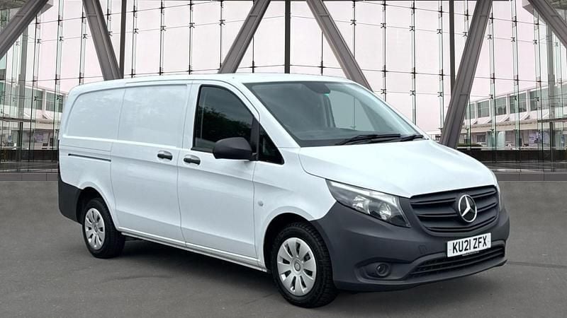 White Used 2021 Mercedes Vito Progressive MPV | £12,895 (A bit pricey) - Image 1/4