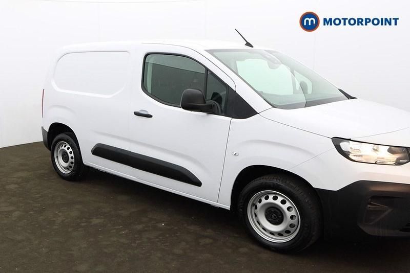 New Citroën Berlingo 100 HP (73 kW) 2026 White MPV