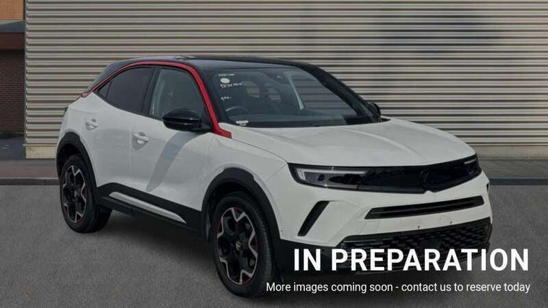 White Used 2022 Vauxhall Mokka SRi SUV | £14,398 (Fair price) - Image 1/4