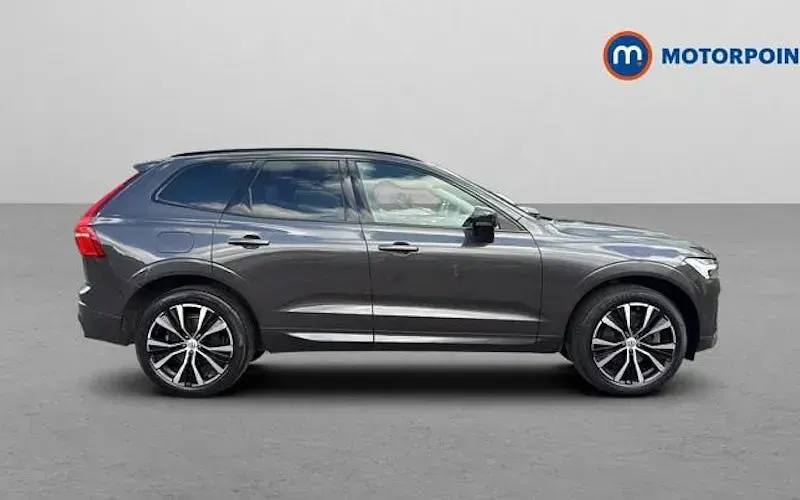 Used Volvo XC60 Plus 250 HP (183 kW) 2023 Grey SUV