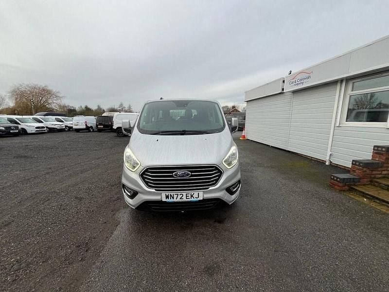 Used Ford Tourneo Custom Titanium 130 HP (95 kW) 2022 Silver Van