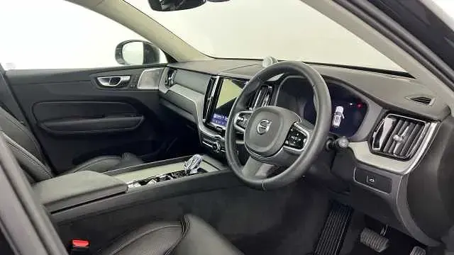 Used Volvo XC60 Ultra 247 HP (181 kW) 2025 SUV