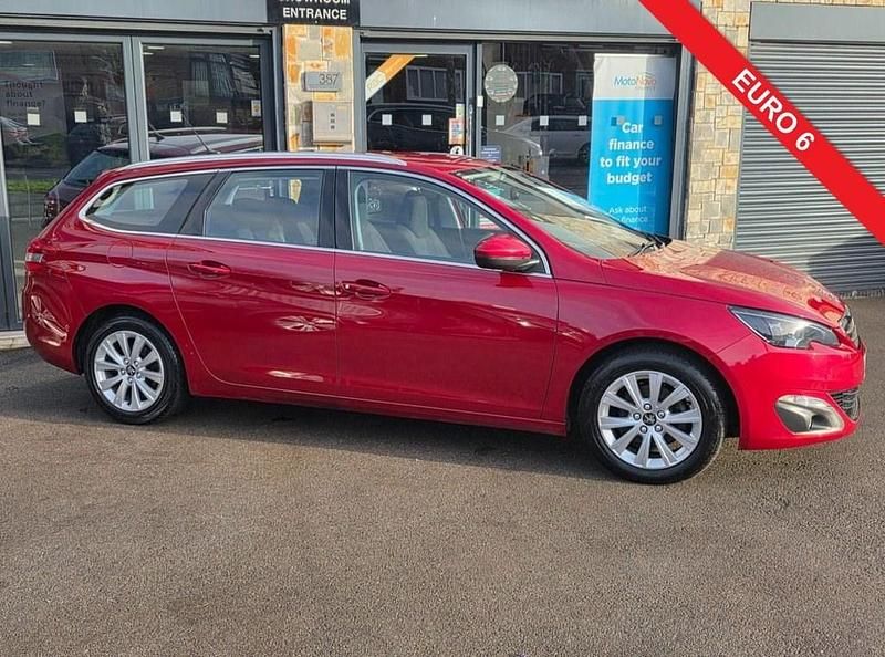 Used Peugeot 308 SW Allure 120 HP (88 kW) 2015 Red Estate