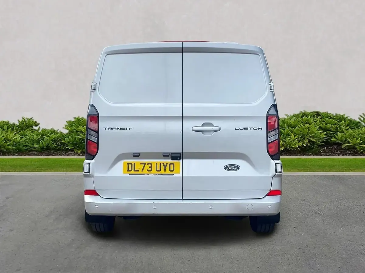 Used Ford Transit Custom Limited 136 HP (100 kW) 2024 Silver Van