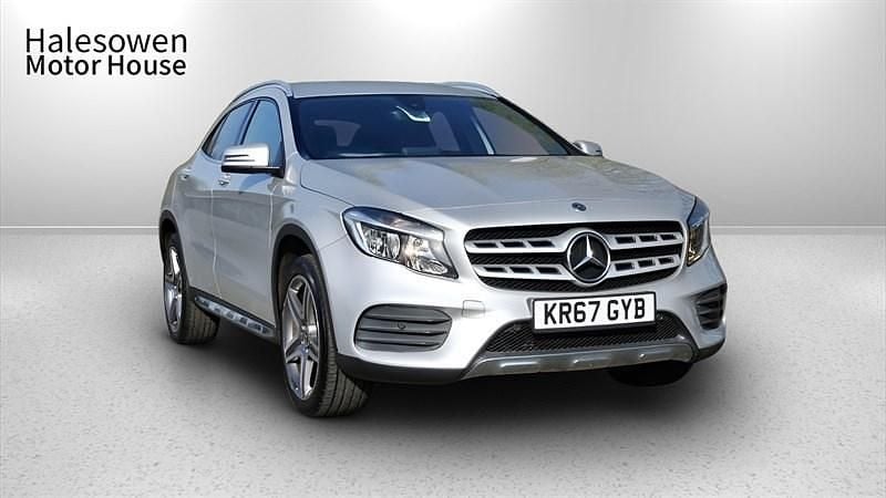 Silver Used 2017 Mercedes GLA220 AMG line SUV | £12,500 (Fair price) - Image 1/4