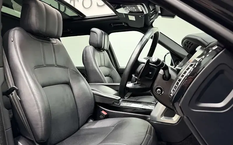 Used Land Rover Range Rover Vogue 400 HP (294 kW) 2020 Black SUV