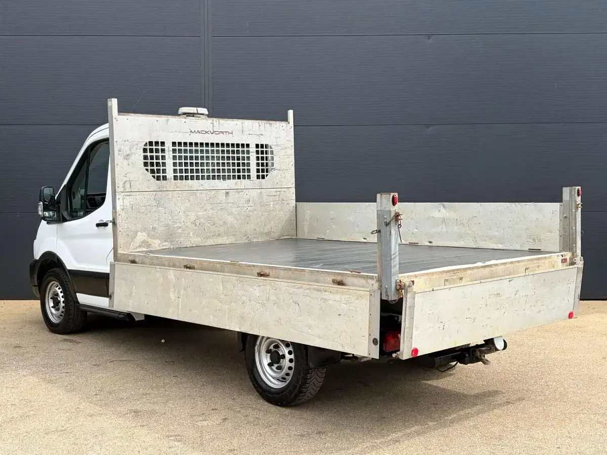 Used Ford Transit S 130 HP (95 kW) 2022 White Van