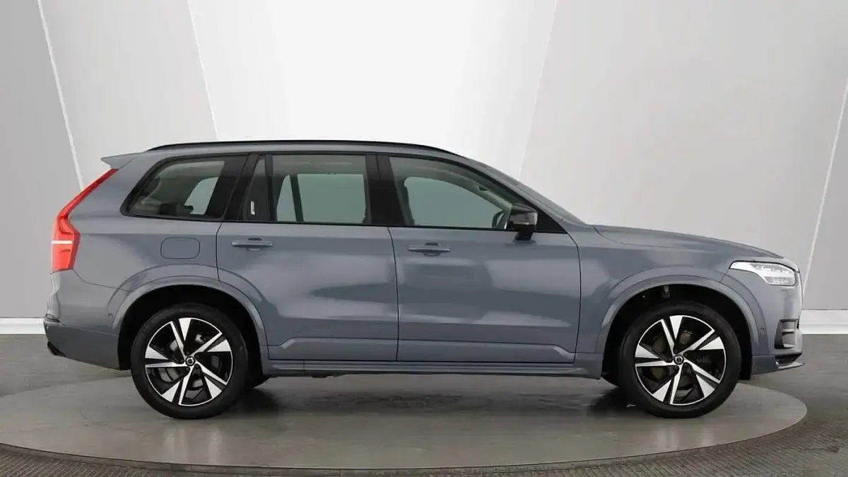 Used Volvo XC90 Plus 235 HP (172 kW) 2022 Grey SUV