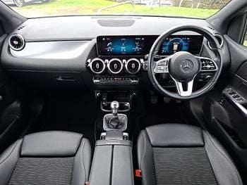 Used Mercedes B180 Executive 136 HP (100 kW) 2020 White MPV