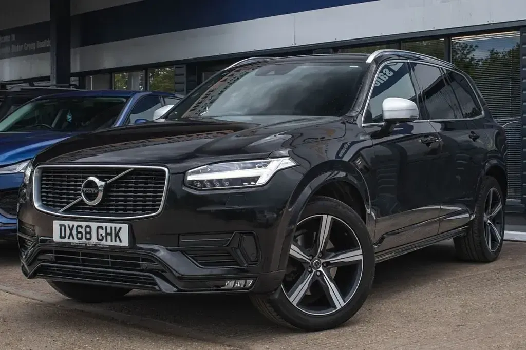 Usado Volvo XC90 R-Design 310 CV (228 kW) 2018 Negro SUV