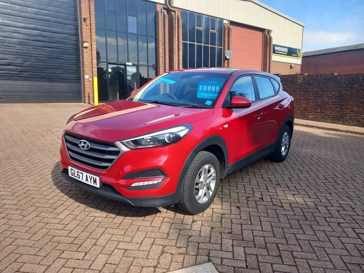 Usado Hyundai Tucson 132 CV (97 kW) 2017 Rojo SUV