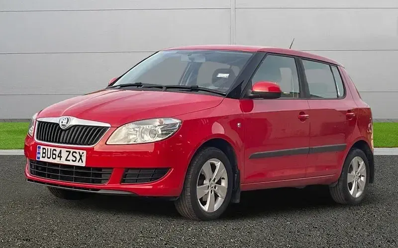 Used Skoda Fabia SE 69 HP (50 kW) 2014 Red Hatchback