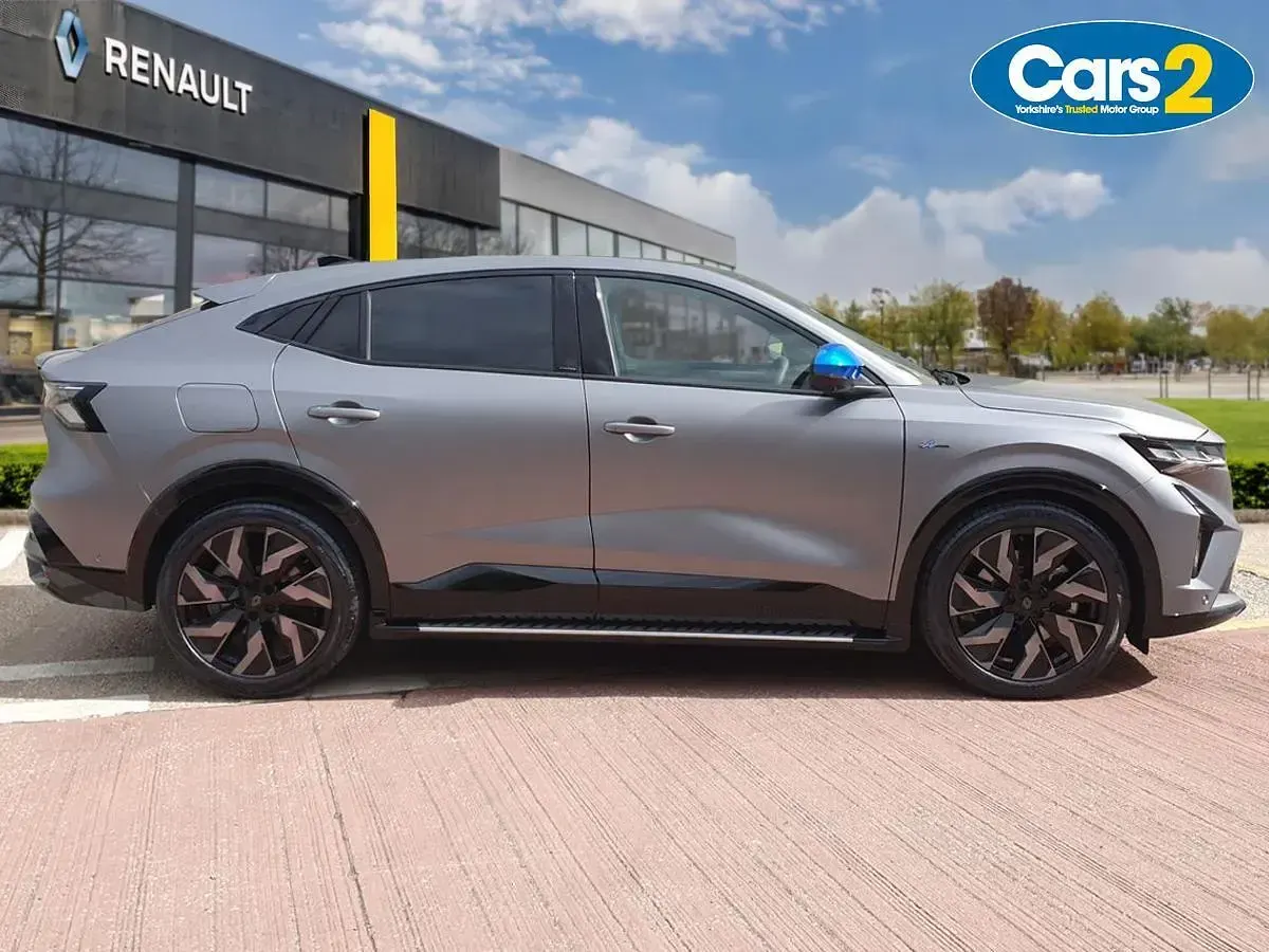 New Renault Rafale Iconic Esprit Alpine 200 HP (147 kW) 2026 Gris tornade mat / noir  SUV