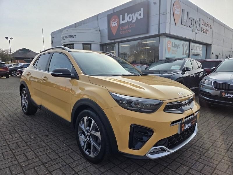 Used Kia Stonic GT-Line 100 HP (73 kW) 2024 Yellow SUV