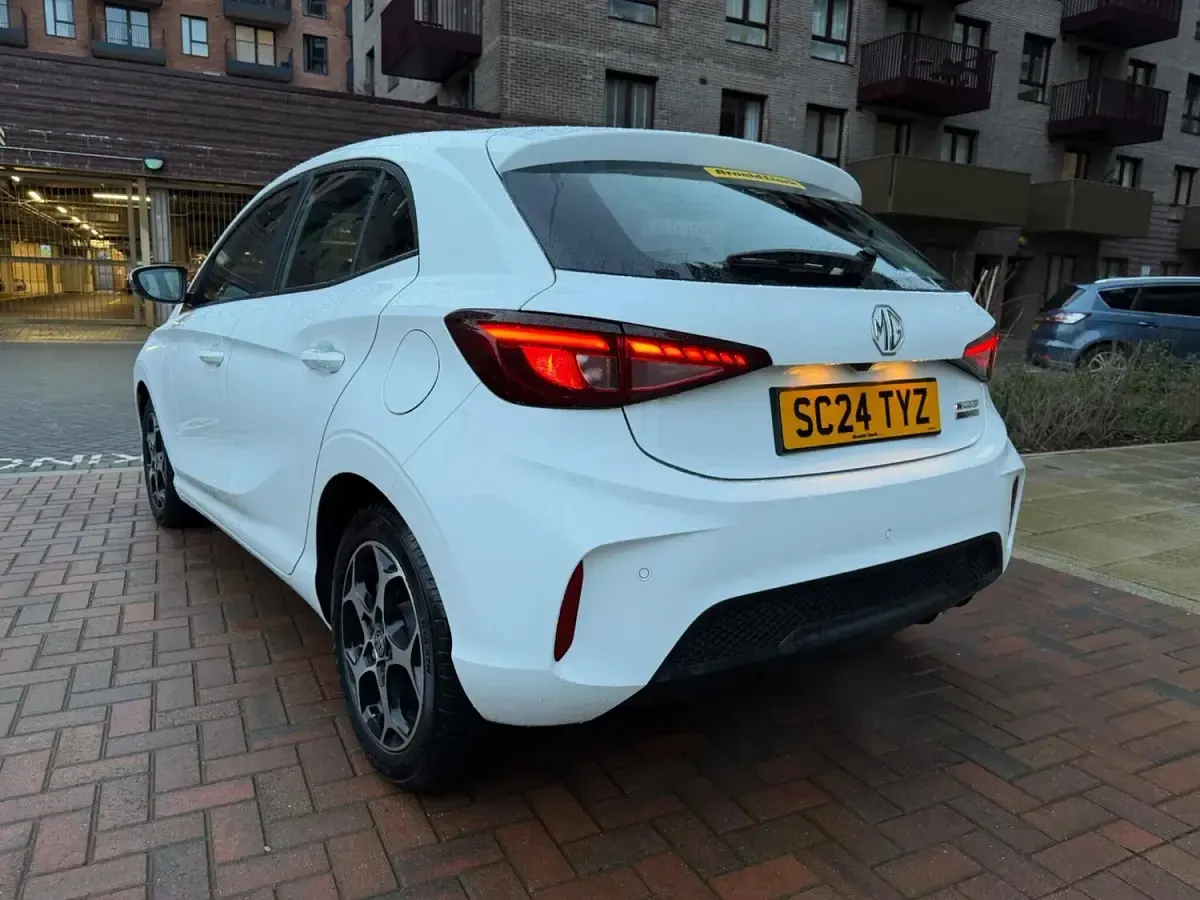 Used MG MG3 SE 194 HP (142 kW) 2024 White Hatchback