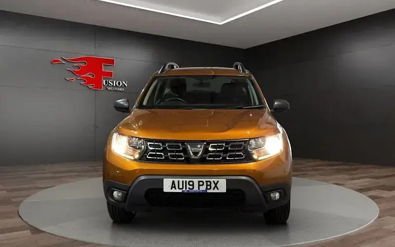 Used Dacia Duster Essentiel 116 HP (85 kW) 2019 Orange SUV