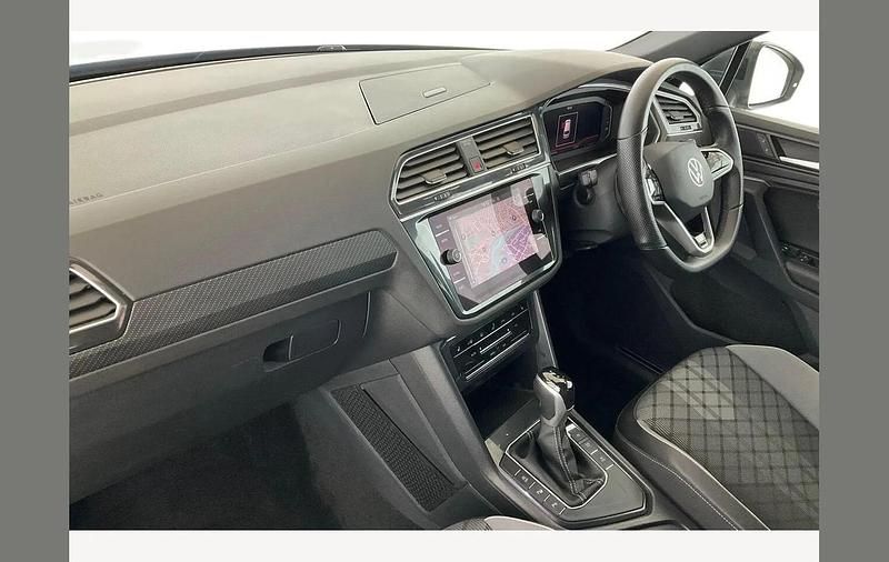 Used VW Tiguan R-line 150 HP (110 kW) 2023 Grey SUV